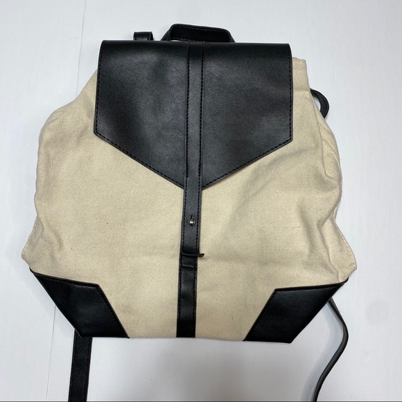 Deux Lux canvas Demi backpack - Picture 3 of 6